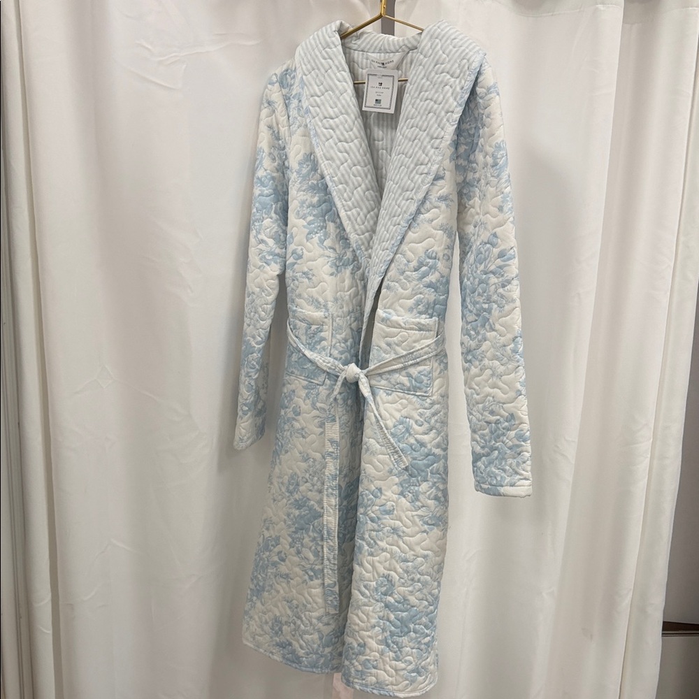 Cozy Quilted Blue and White Robe